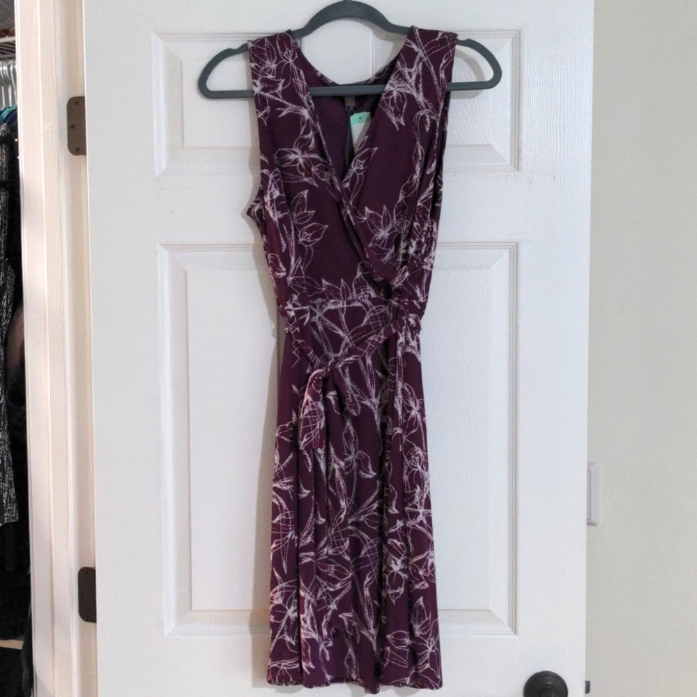 NWT Mix by 41Hawthorn Floral Purple Dress, Size Medium